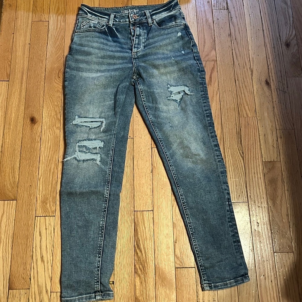 Maurices Distressed Straight Leg Jeans Size 4 Short Medium Wash Button Fly
